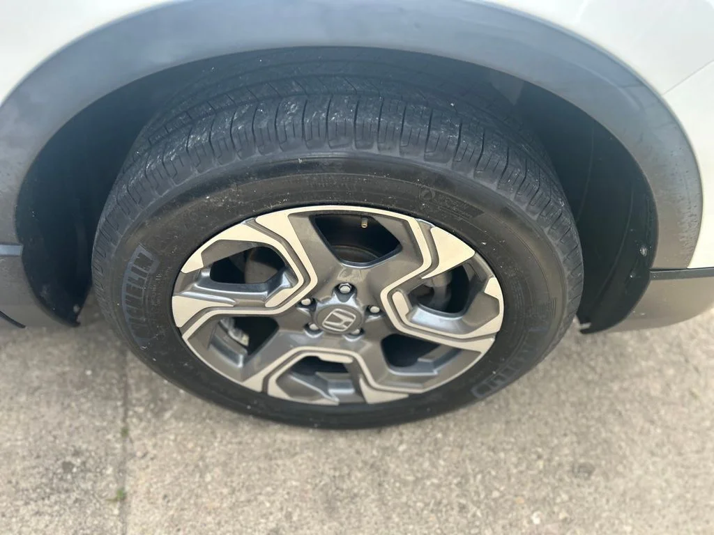 Used 2018 White Honda EX image 30