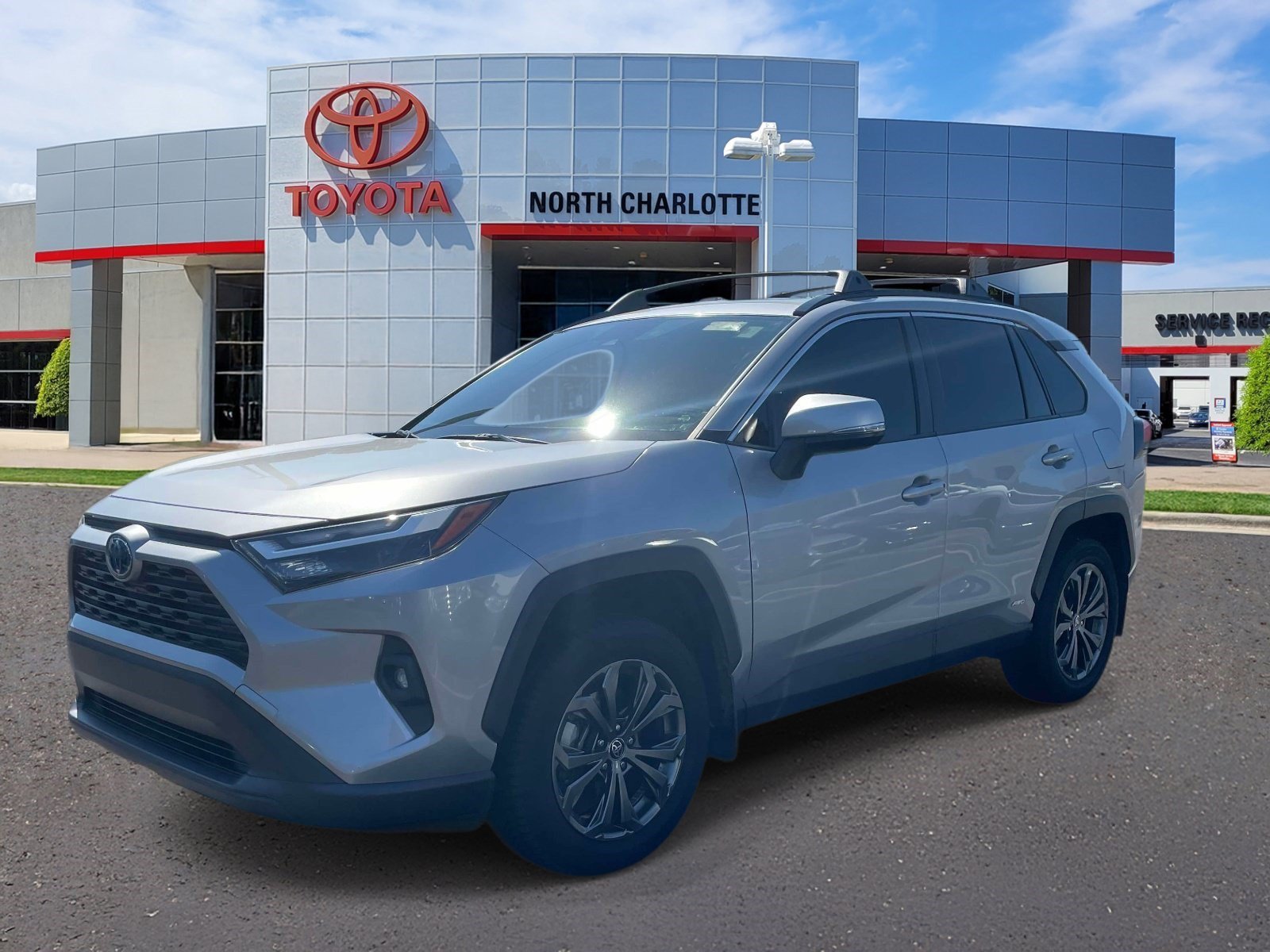Used 2023 Silver Sky Metallic Toyota Hybrid XLE Premium image 3
