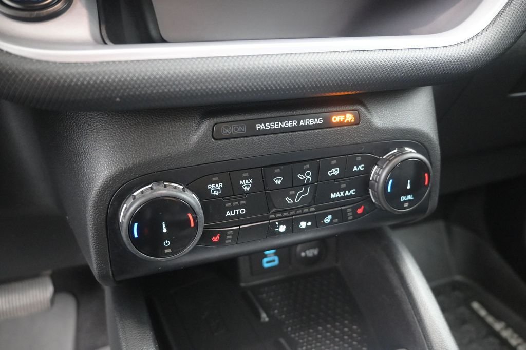 Used 2022 Gray Ford Outer Banks image 24