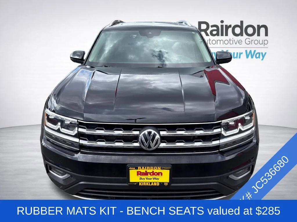 Used 2018 Deep Black Volkswagen 3.6L V6 SEL Premium image 2