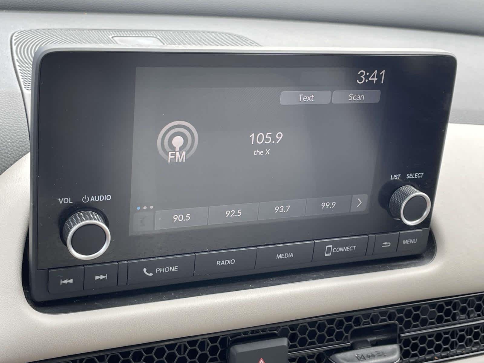 Used 2024 Platinum White Pearl Honda LX image 26