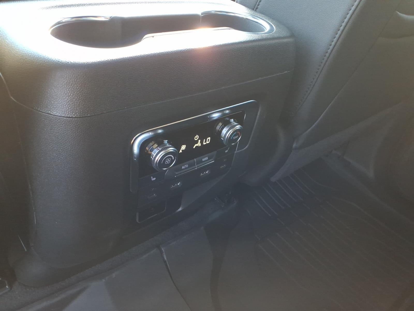 New 2026 Onyx Black GMC Elevation image 4