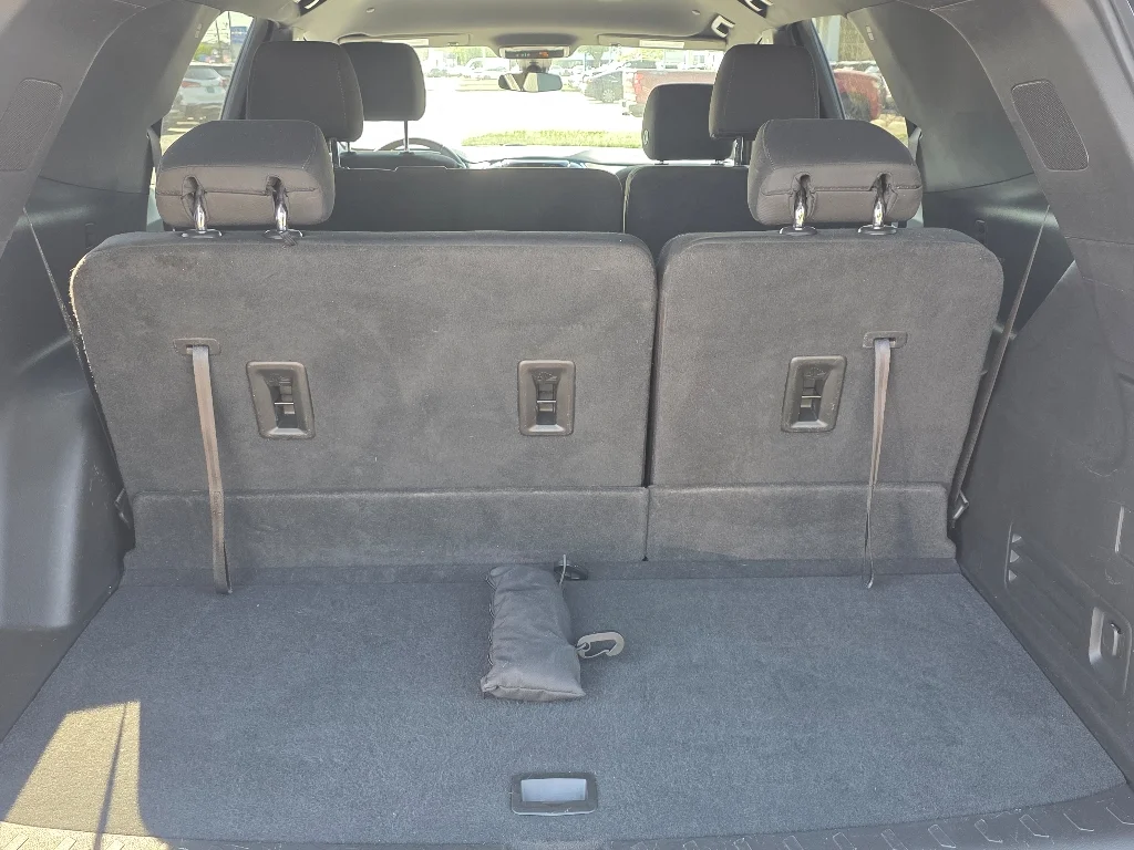 Used 2023 Summit White Chevrolet LT image 4