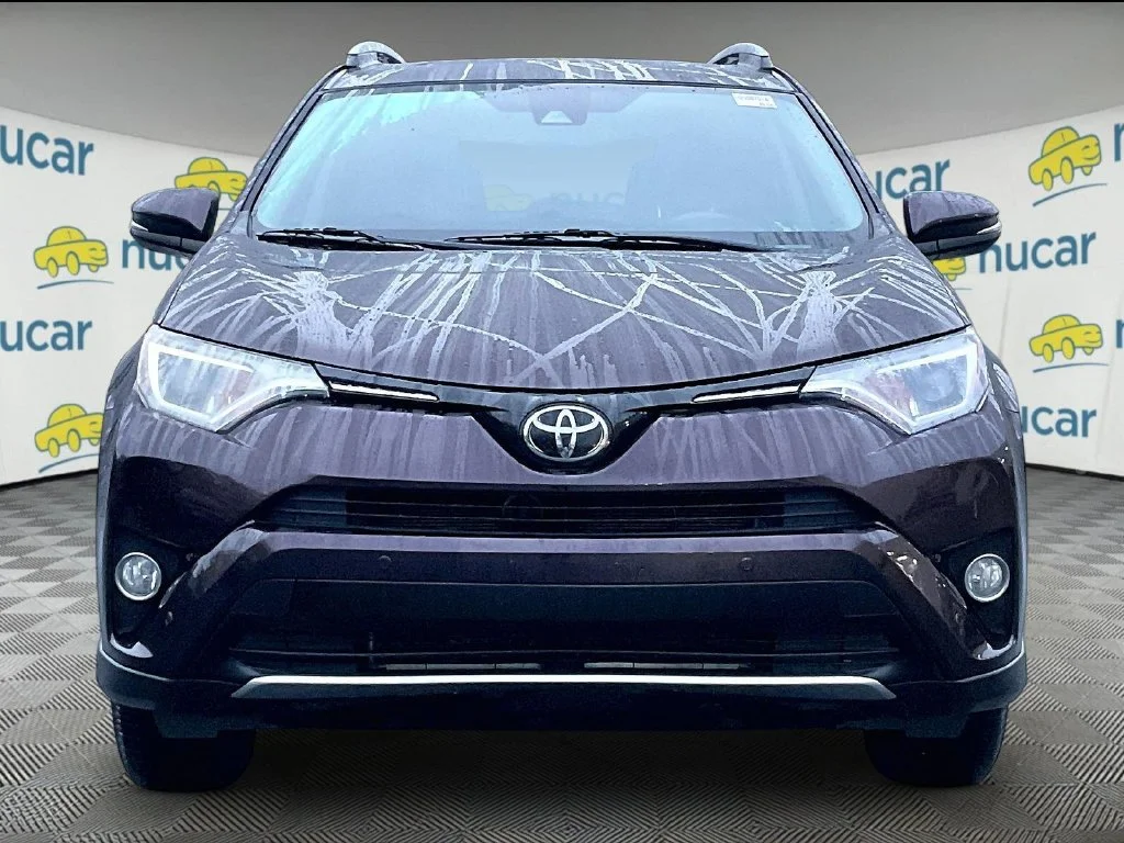 Used 2018 Black Currant Toyota XLE image 2