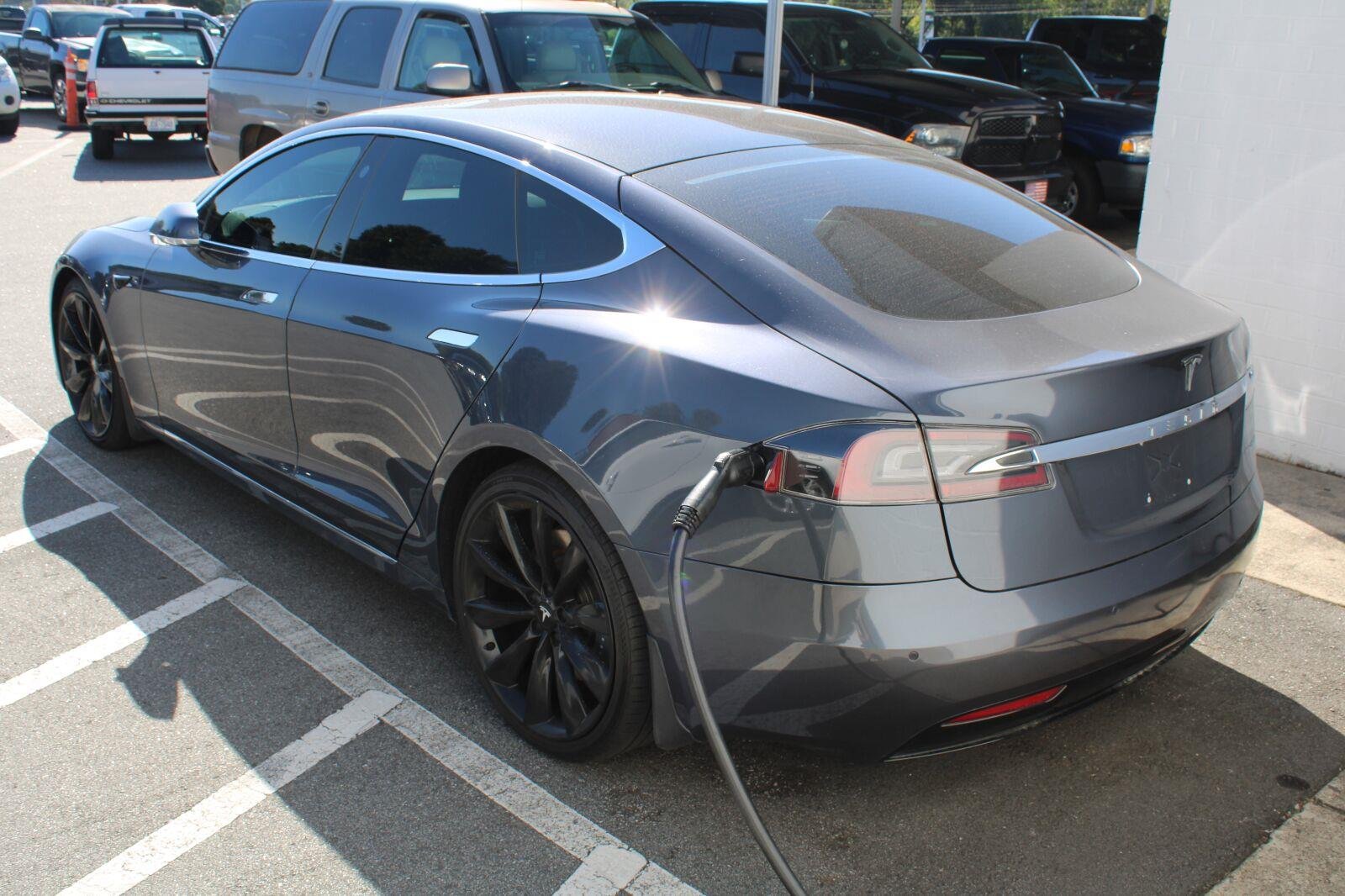 Used 2020 Midnight Silver Metallic Tesla Long Range Plus image 4