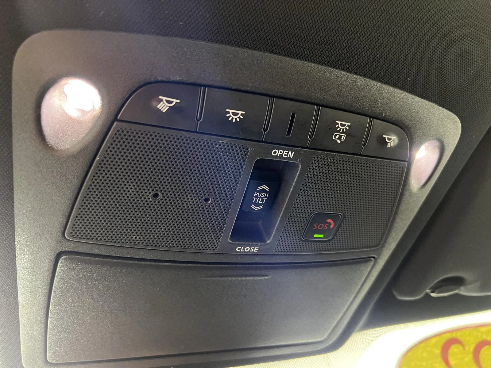 Used 2022 Gun Metallic Nissan SR image 28