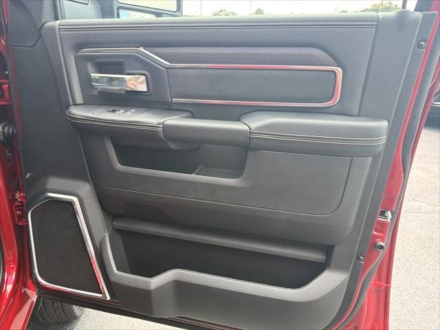 New 2026 Molten Red Pearl-Coat Exterior Paint RAM LARAMIE image 43