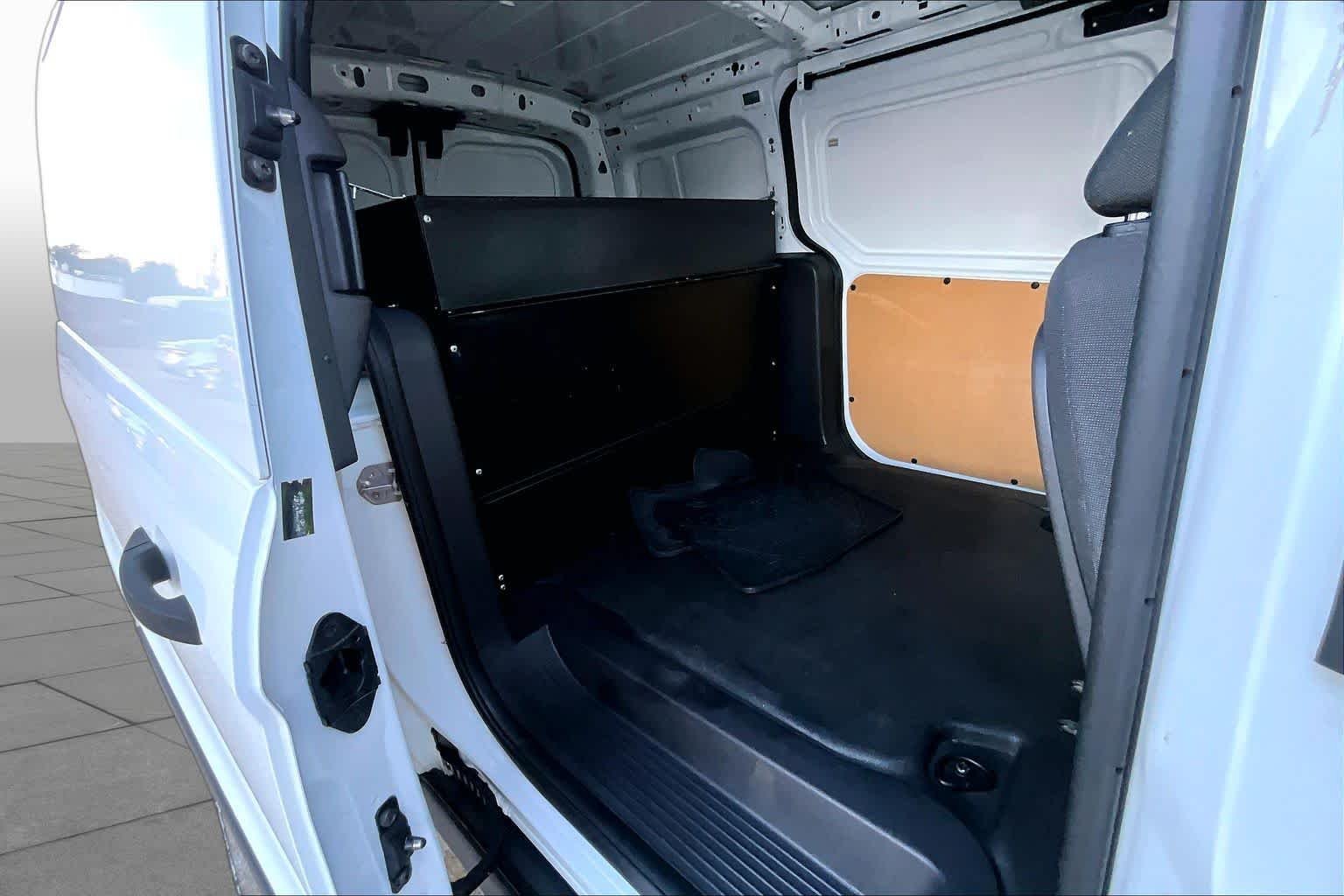 Used 2017 Frozen White Ford XLT image 20