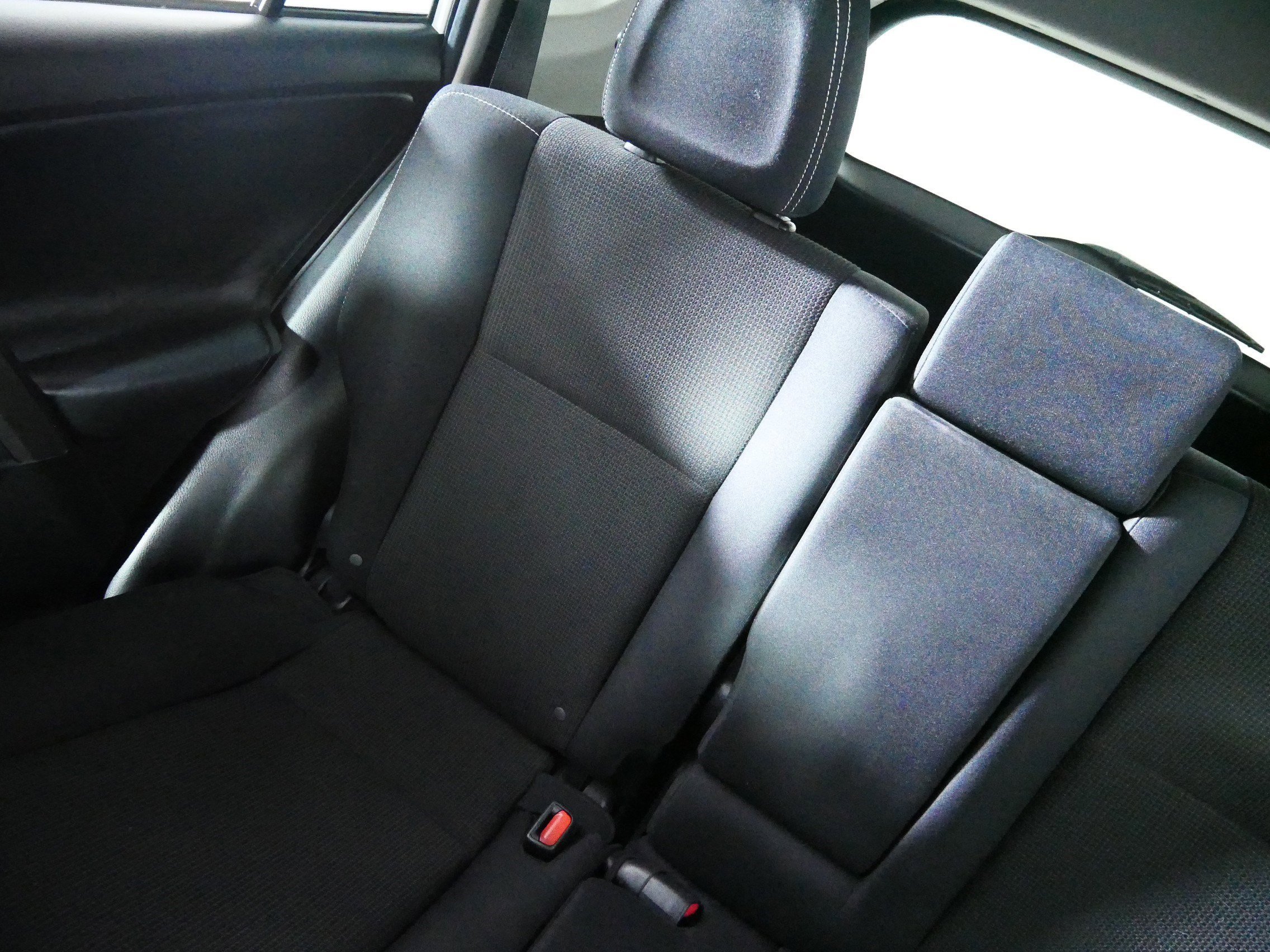 Used 2018 Super White Toyota XLE image 12