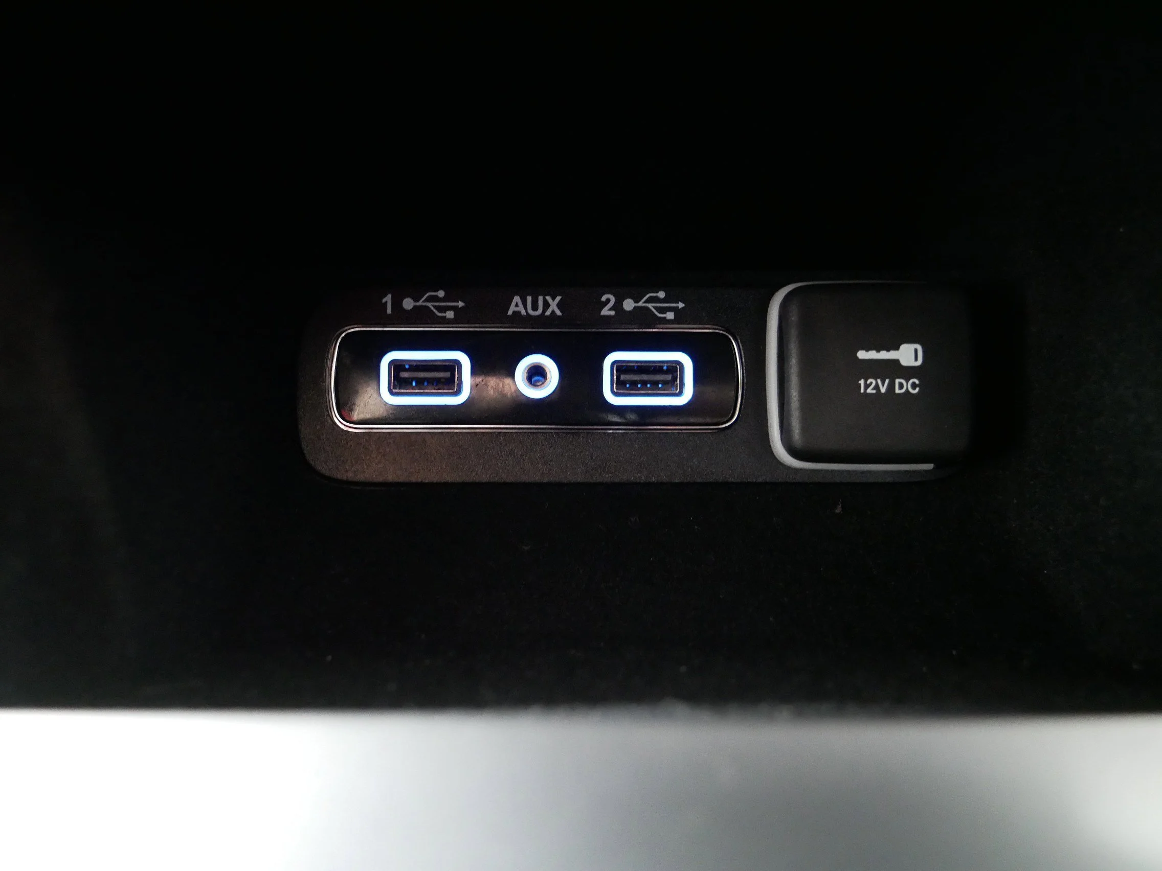 Used 2021 Bright White Clearcoat Jeep Laredo X image 30