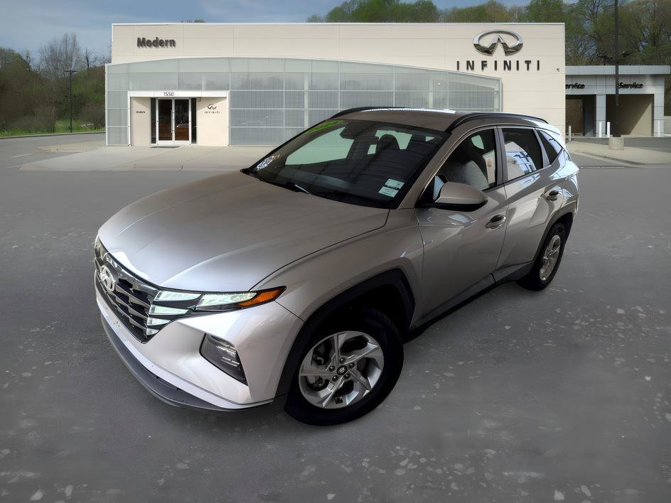 Used 2024 Shimmering Silver Hyundai SEL image 1