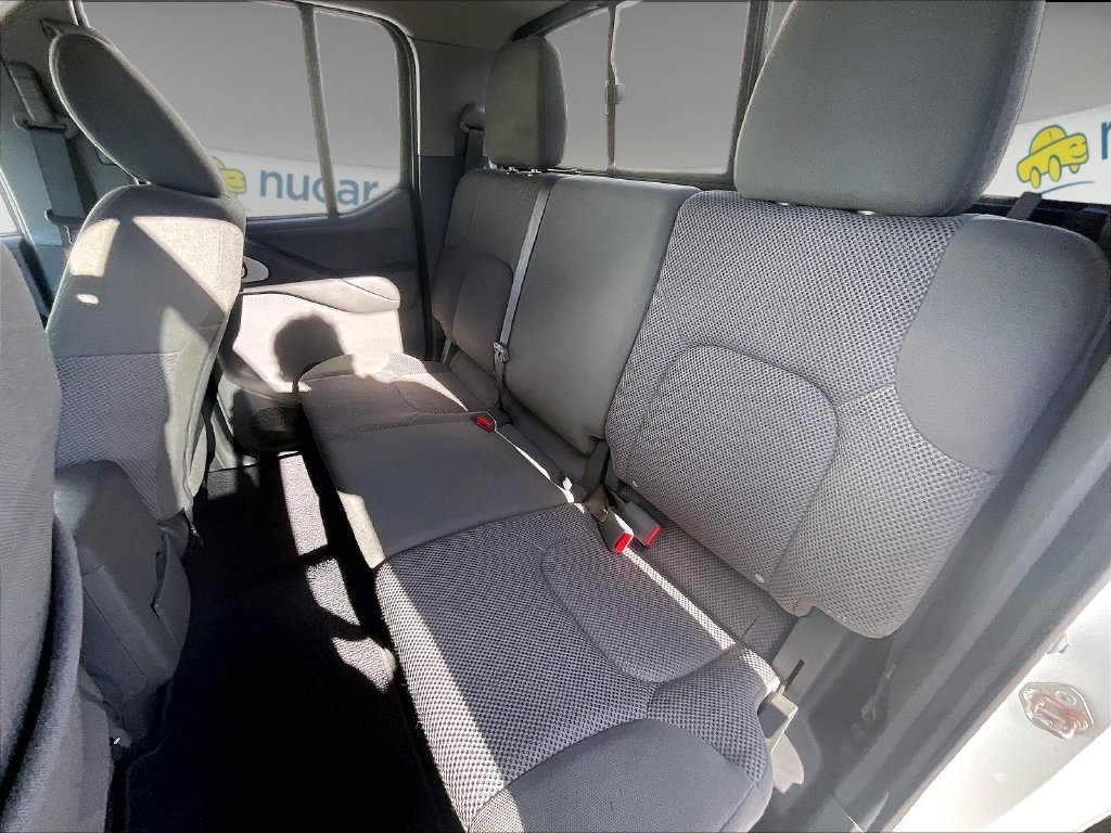 Used 2019 Glacier White Nissan SV image 15