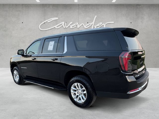 2025 Chevrolet Suburban LT - Photo 14