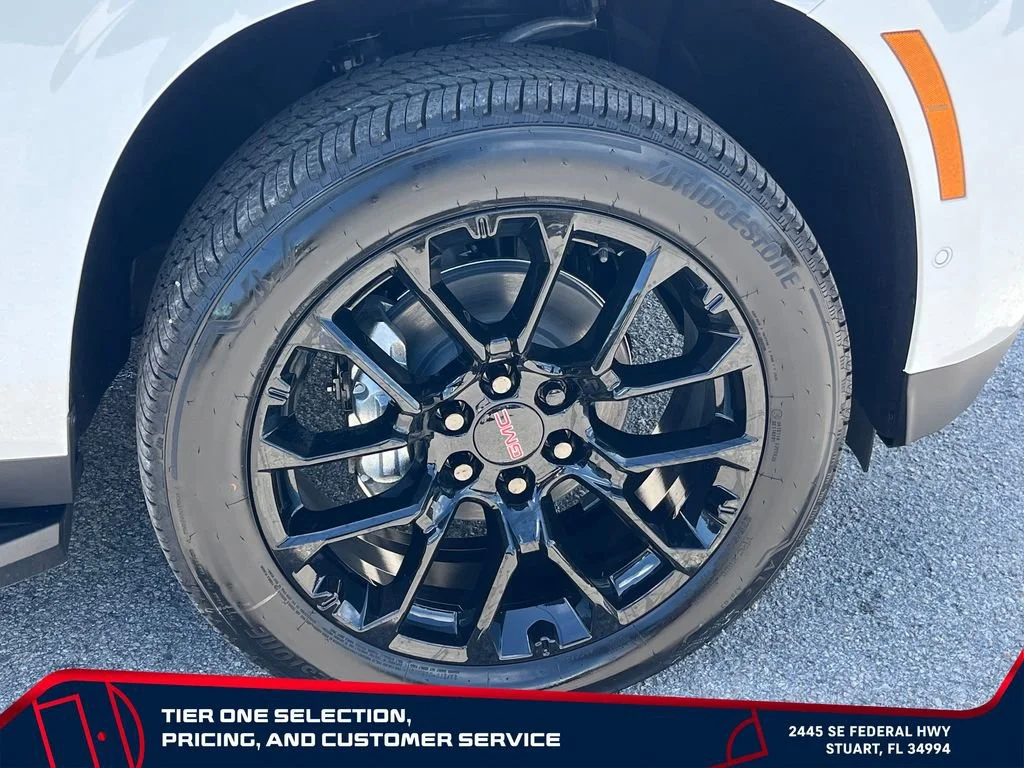 New 2026 Summit White GMC Elevation image 22