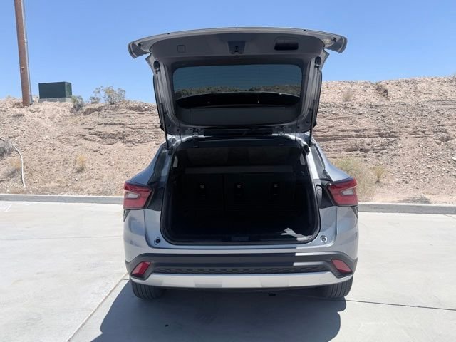 2025 Chevrolet Trax LT - Photo 28