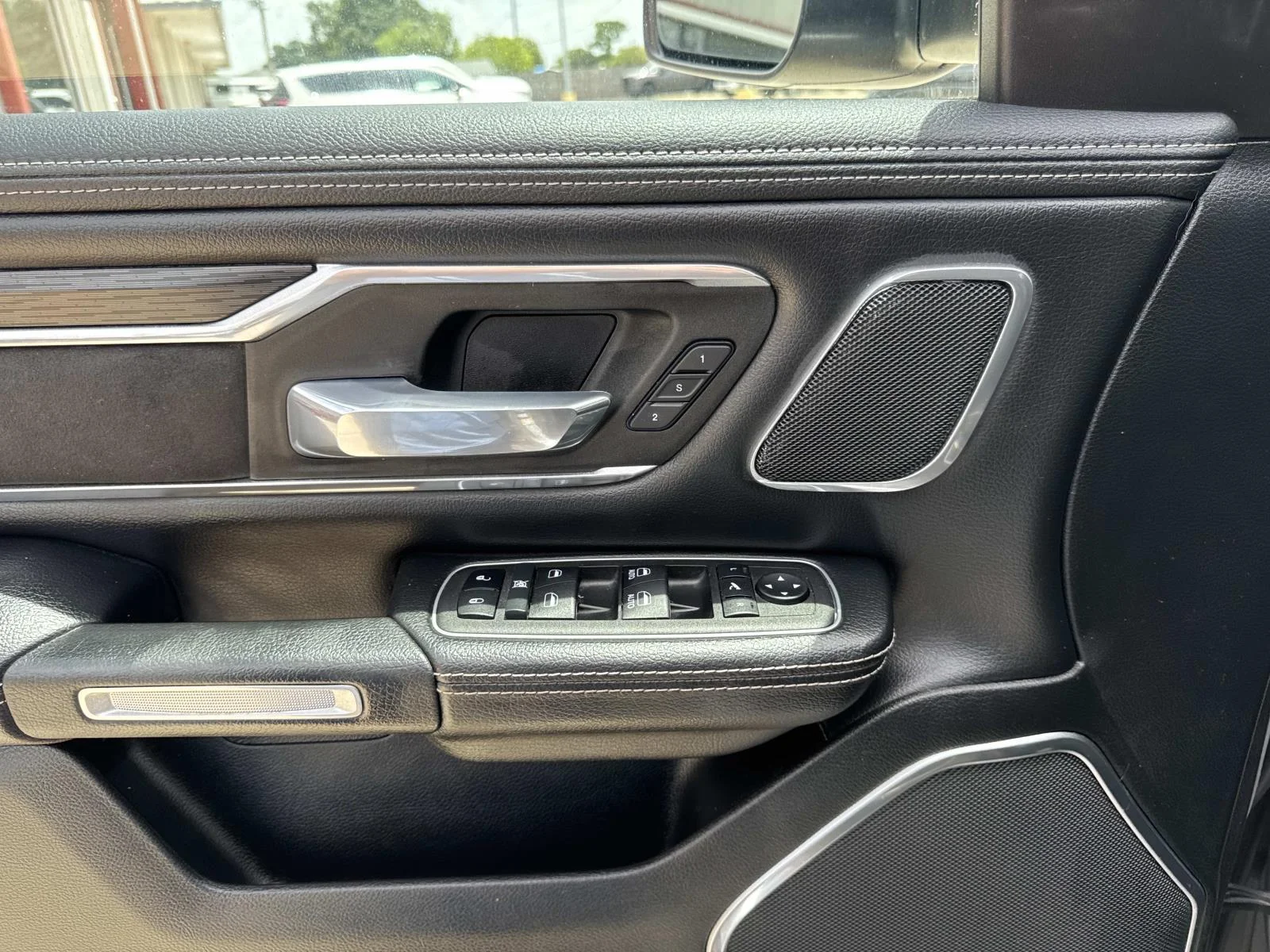 Used 2023 Billet Silver Metallic Clearcoat Ram Laramie image 19