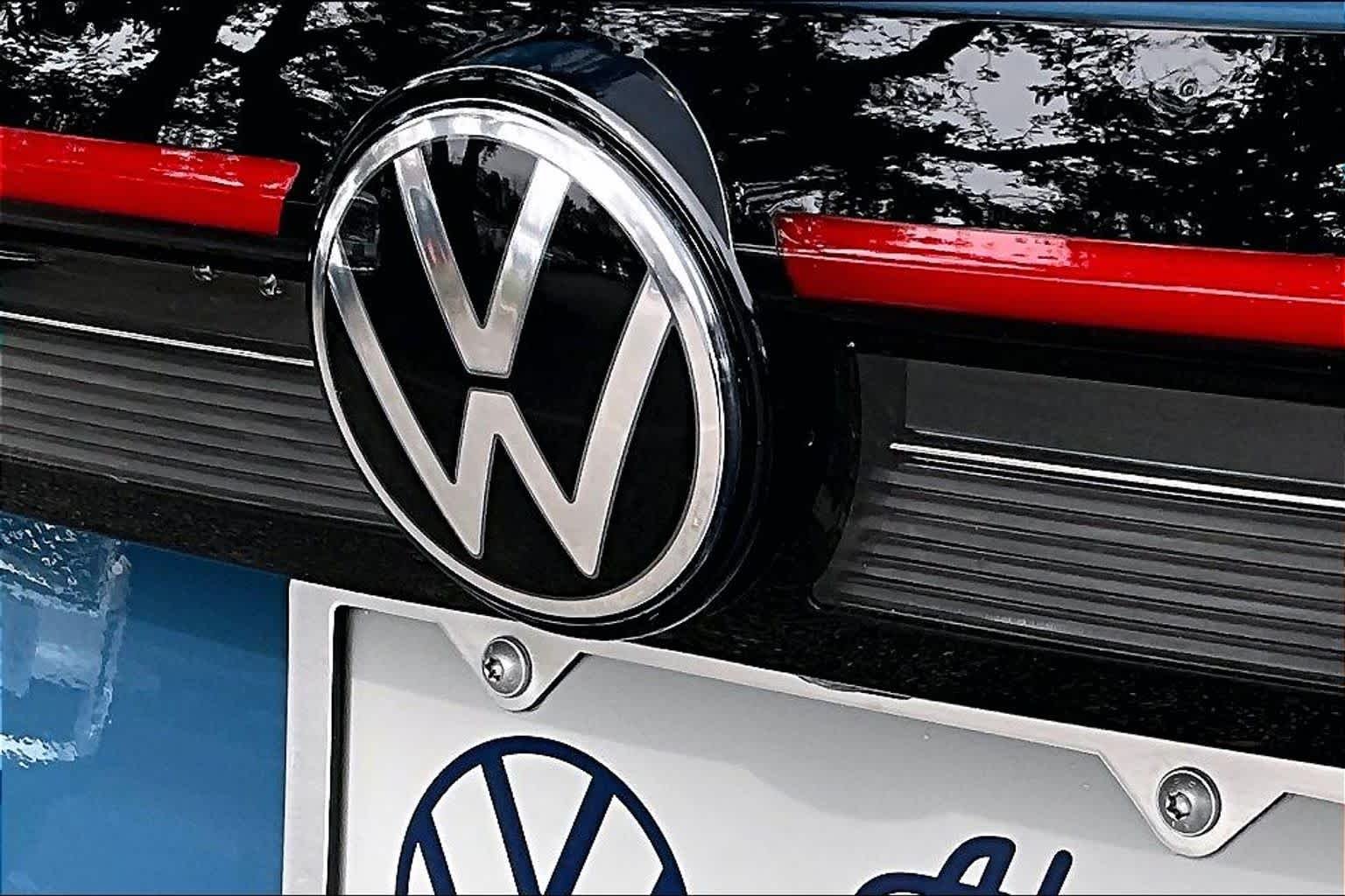 New 2026 Monterey Blue Pearl Volkswagen 1.5T S image 15