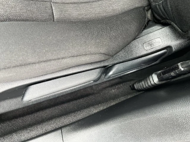 Used 2025  Honda LX image 17