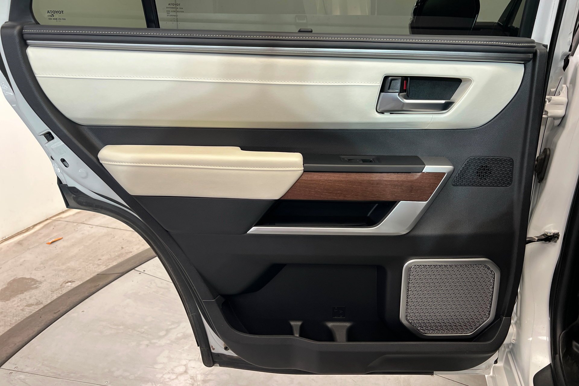 Used 2023 Wind Chill Pearl Toyota Capstone image 20
