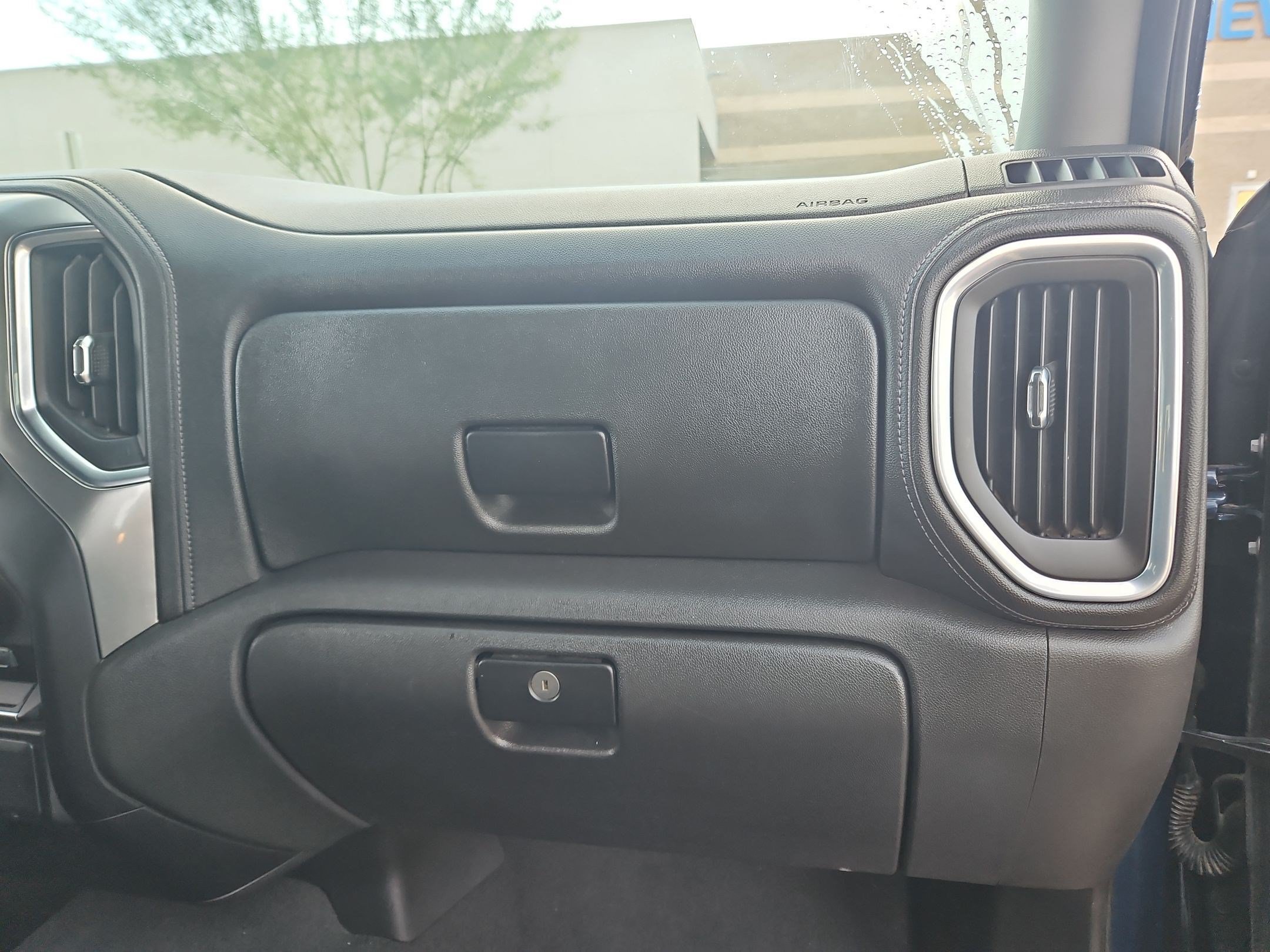 2022 Chevrolet Silverado 1500 Limited LT - Photo 30