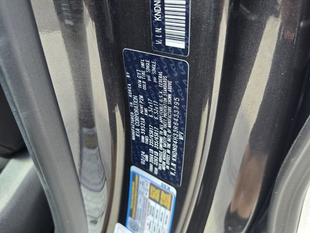 Used 2024  Kia LX image 34