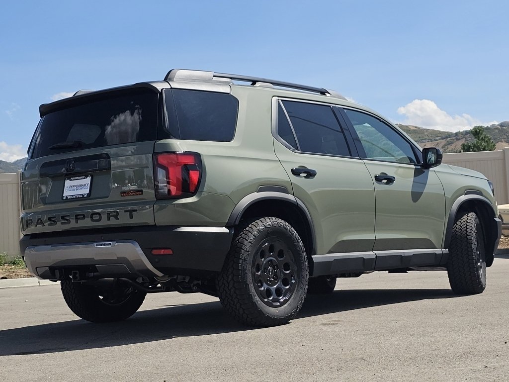 New 2026 Ash Green Metallic Honda TrailSport Elite Blackout image 11