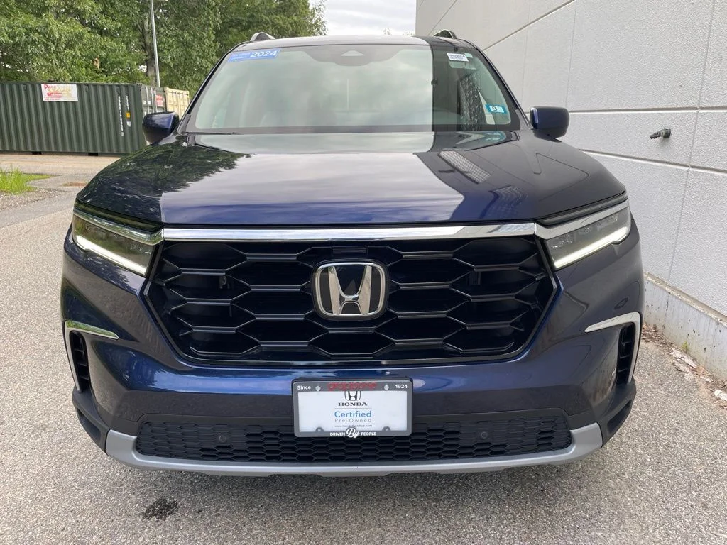 Certified Used 2024 Obsidian Blue Pearl Honda Touring image 5
