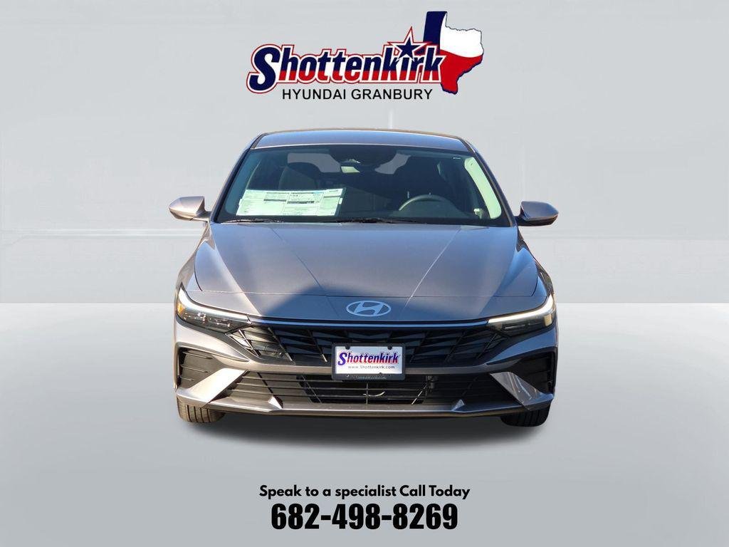 New 2026 Silver Hyundai Blue image 2