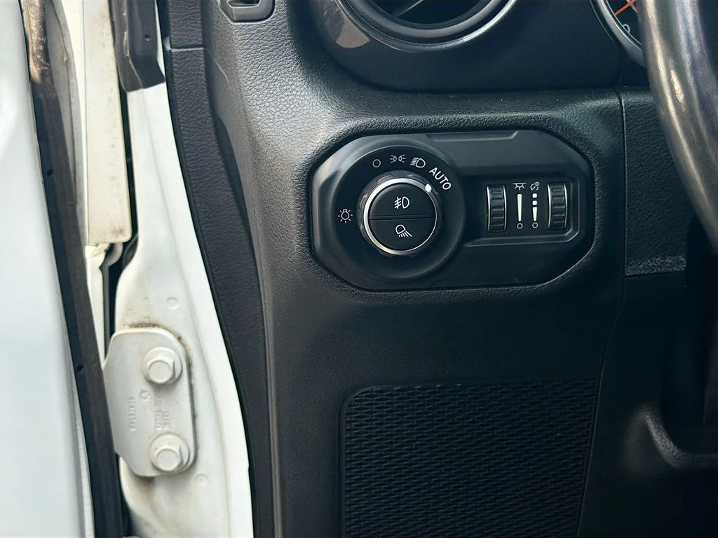 Used 2021 Bright White Clearcoat Jeep California Edition image 8