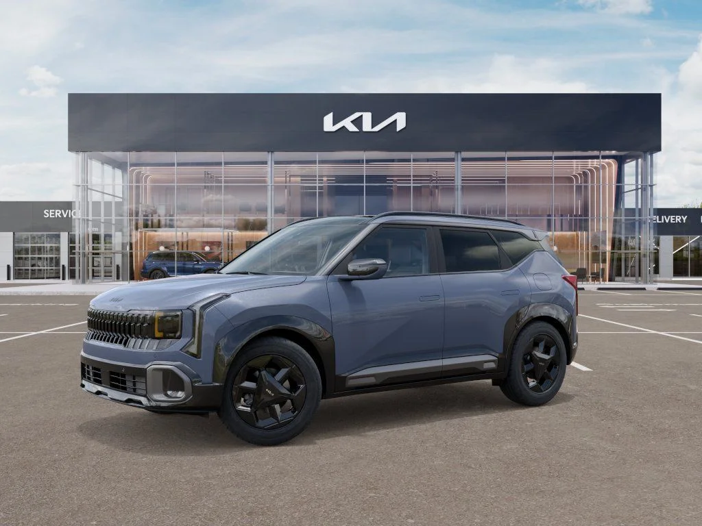 New 2027 Gray Kia X-Line S image 3