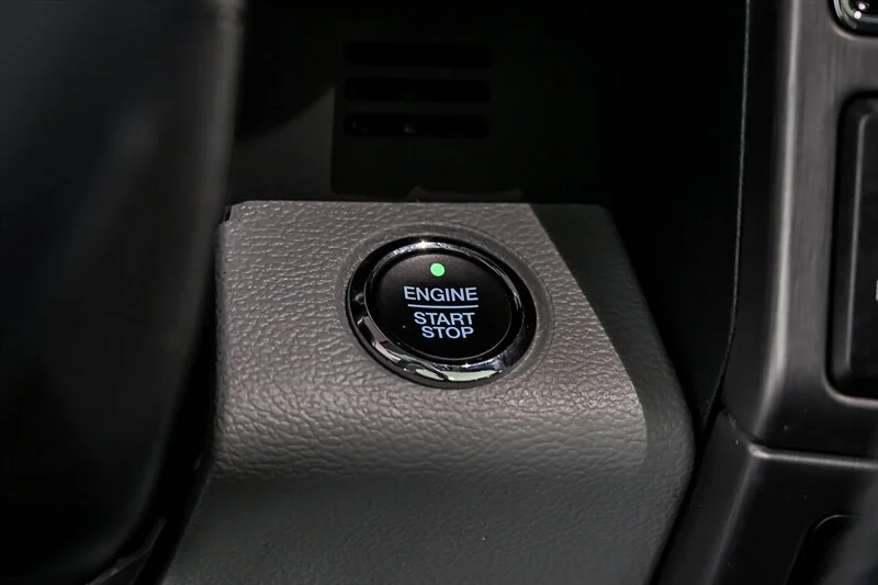 Used 2022 Atlas Blue Ford XL image 32