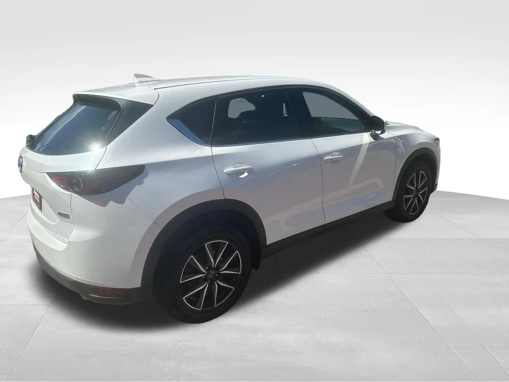Used 2017 White Mazda Grand Touring image 26