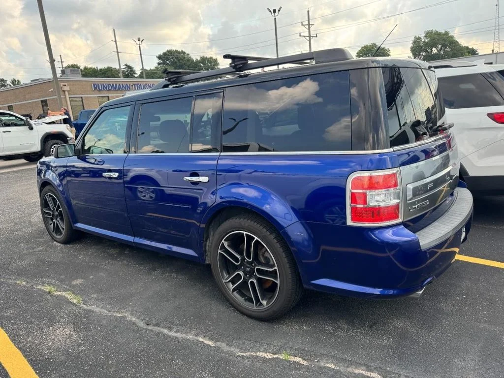 Used 2013 Deep Impact Blue Metallic Ford Limited image 9