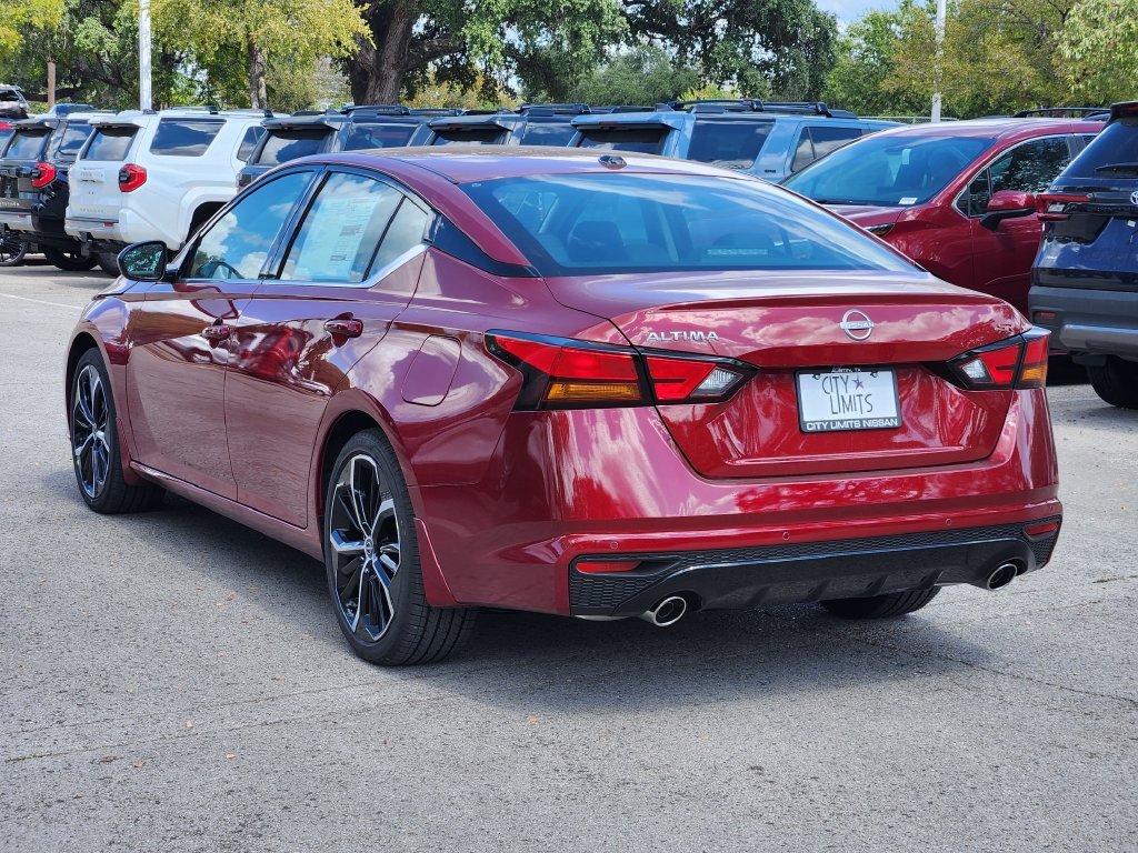 New 2026 Scarlet Ember Tintcoat Nissan SR image 3