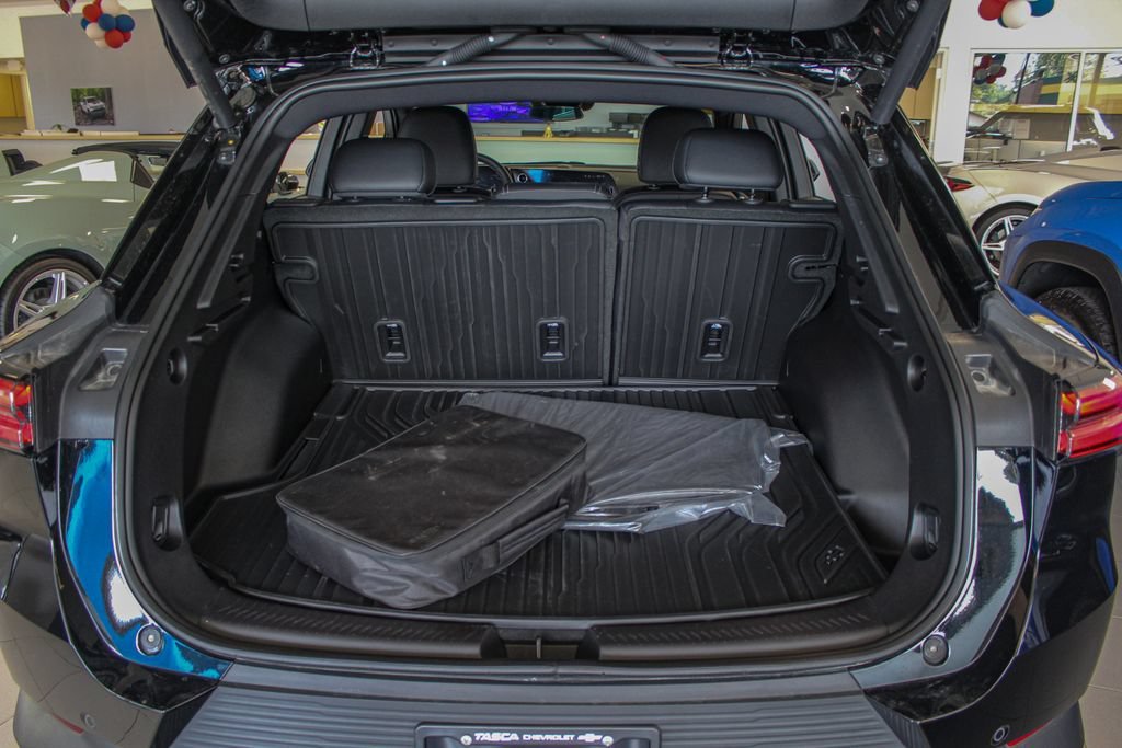 2026 Chevrolet Equinox EV 2LT - Photo 9
