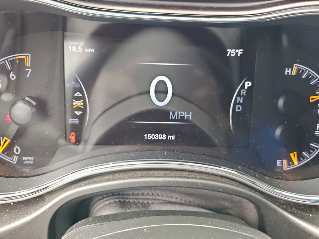 Used 2019 White Jeep Altitude image 19