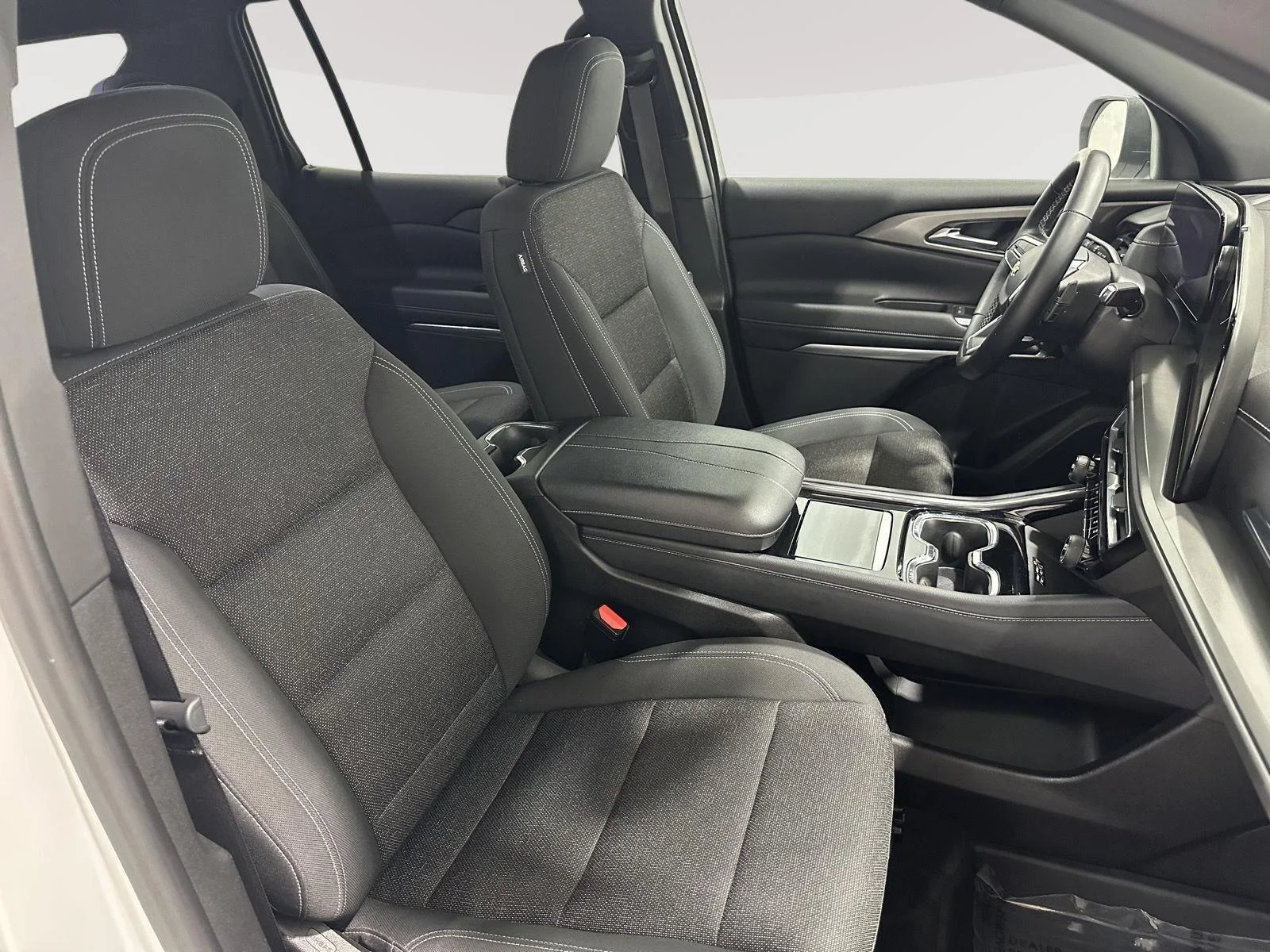 Used 2024 Summit White Chevrolet LT image 26