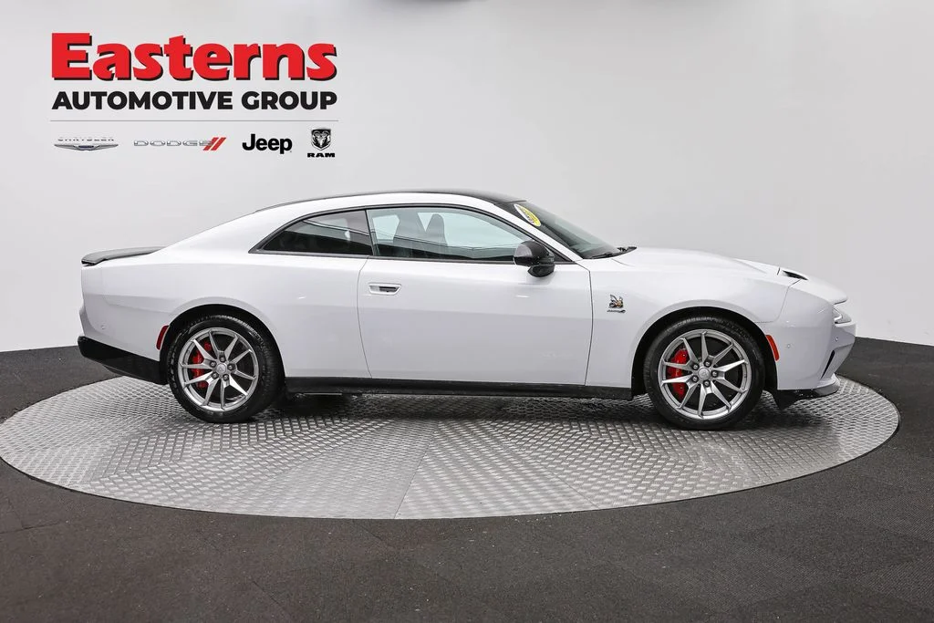 Certified Used 2024 White Dodge R/T Scat Pack image 4