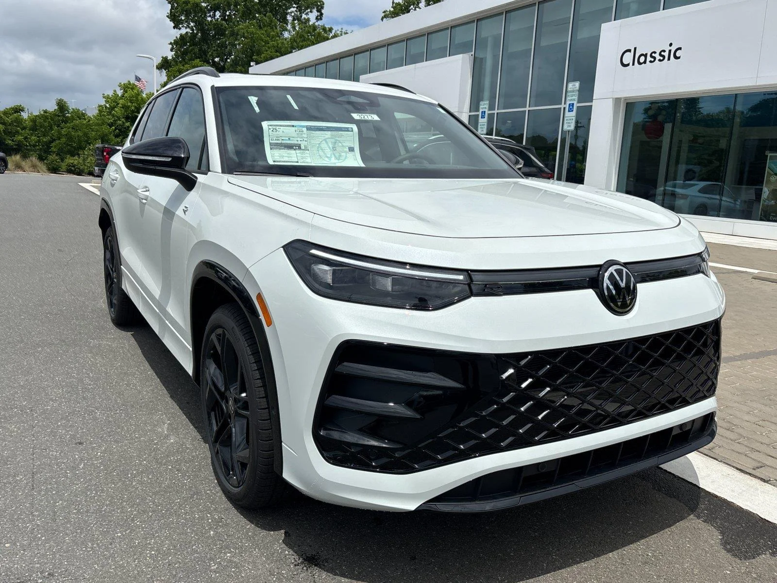 New 2026 opal white pearl Volkswagen SE R-Line Black image 7