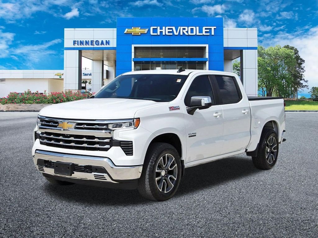 Used 2023 White Chevrolet LT image 3