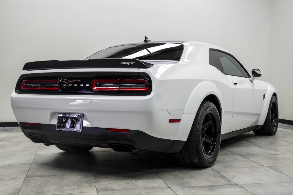 Used 2018 White Dodge SRT image 13