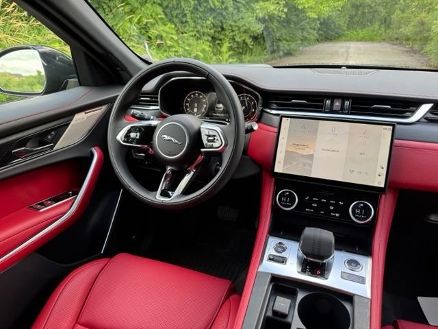 2026 Jaguar F-Pace R-Dynamic S - Photo 28