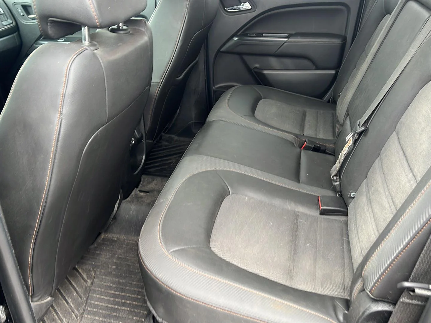 Used 2021 Onyx Black GMC 4WD AT4 w/Cloth image 15