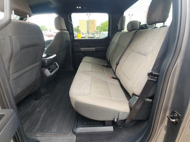 Used 2024 Gray Ford XLT image 16