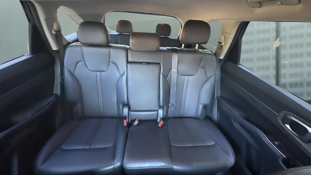 Used 2023 Silver Kia X-Line S image 23