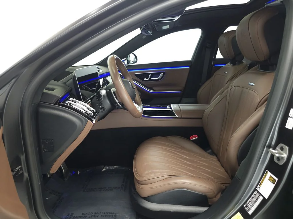 Used 2024 MANUFAKTUR Graphite Gray Magno Mercedes-Benz S 63 E AMG® image 8