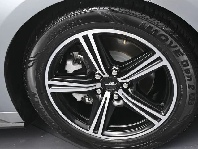 2024 Ford Mustang EcoBoost Premium - Photo 25