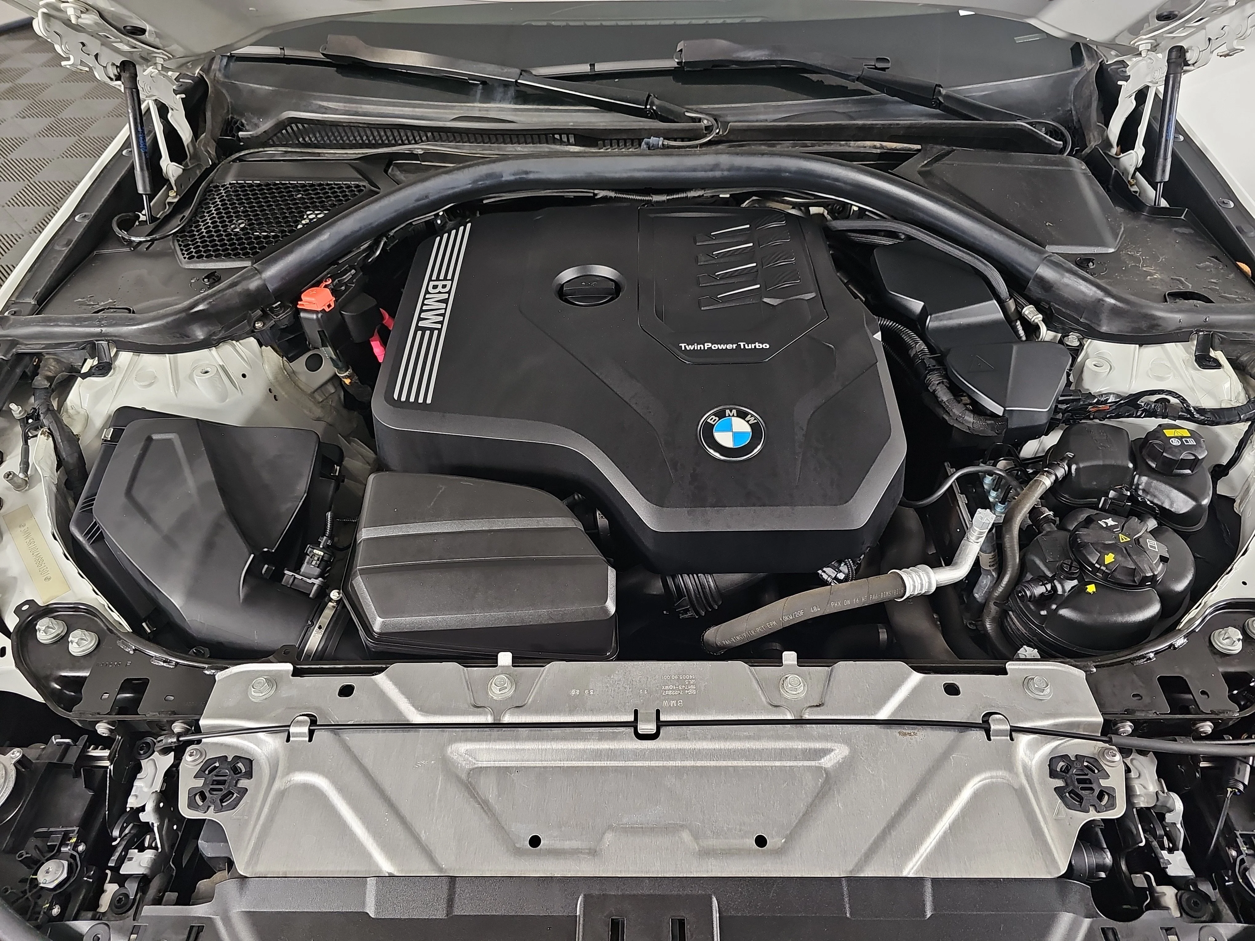 Used 2021 Alpine White BMW  image 10