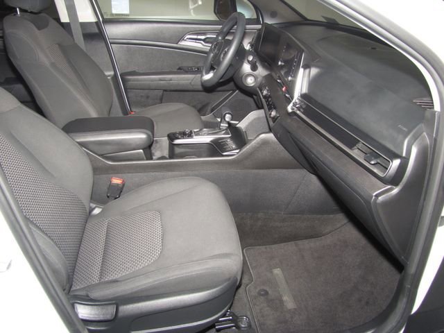 Used 2023 Snow White Pearl Kia LX image 19