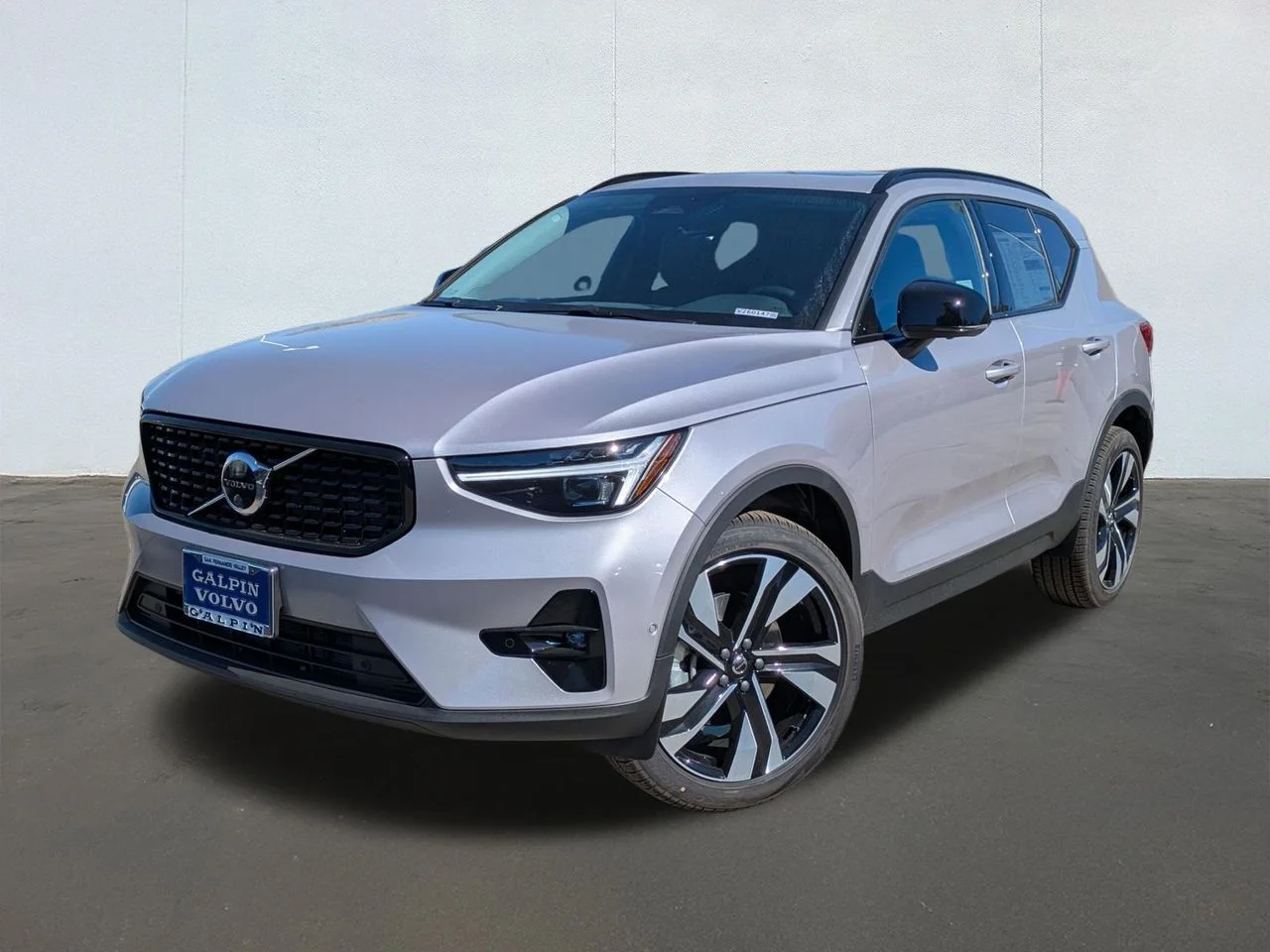 2026 Volvo XC40